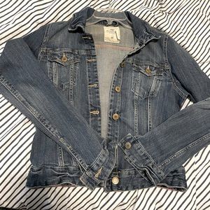 H&M- women’s cropped denim jacket size 8